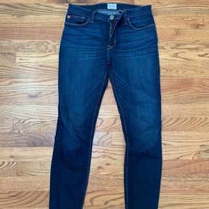 LIKE NEW: HUDSON skinny jeans size 28